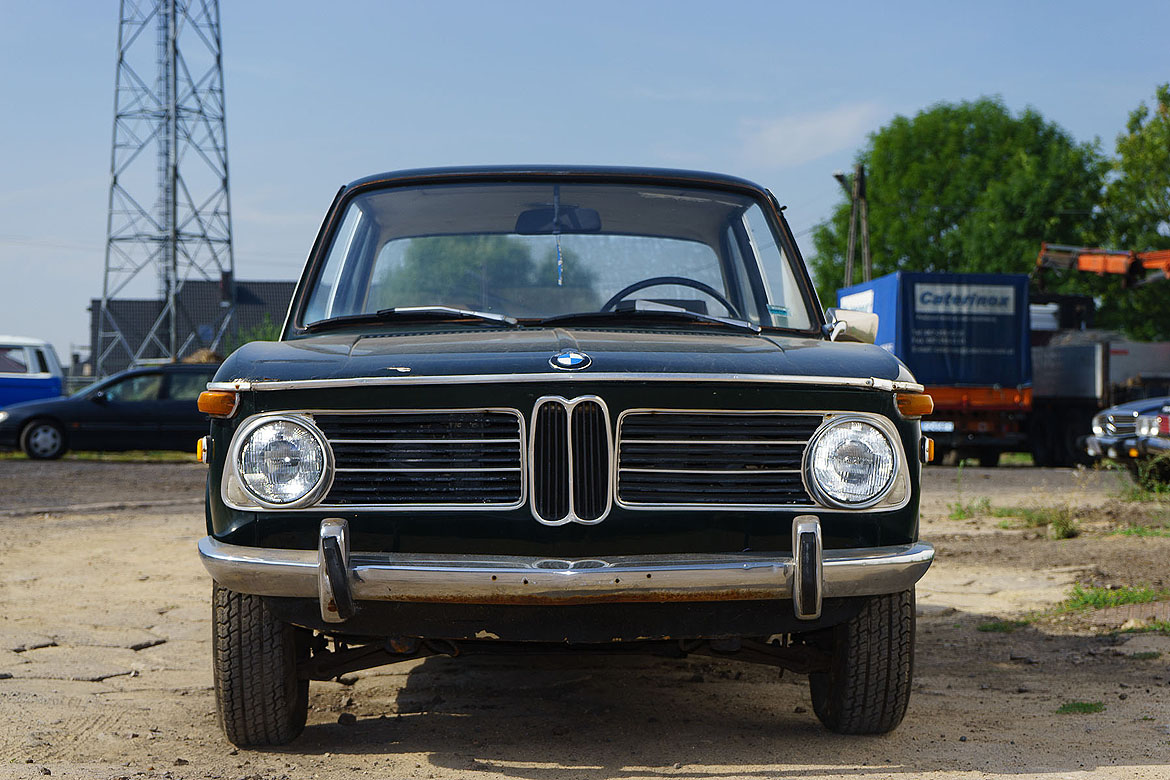 BMW 2002 Automatic