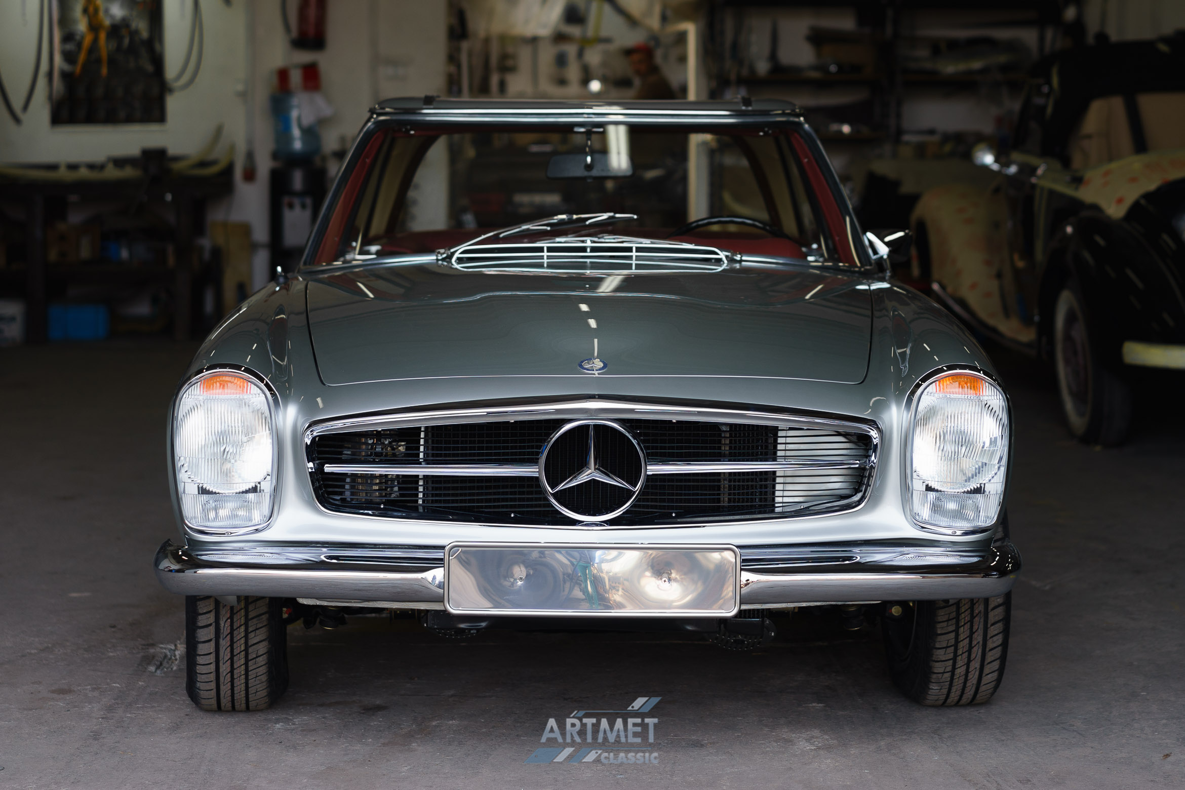 Mercedes-Benz 280 SL W113
