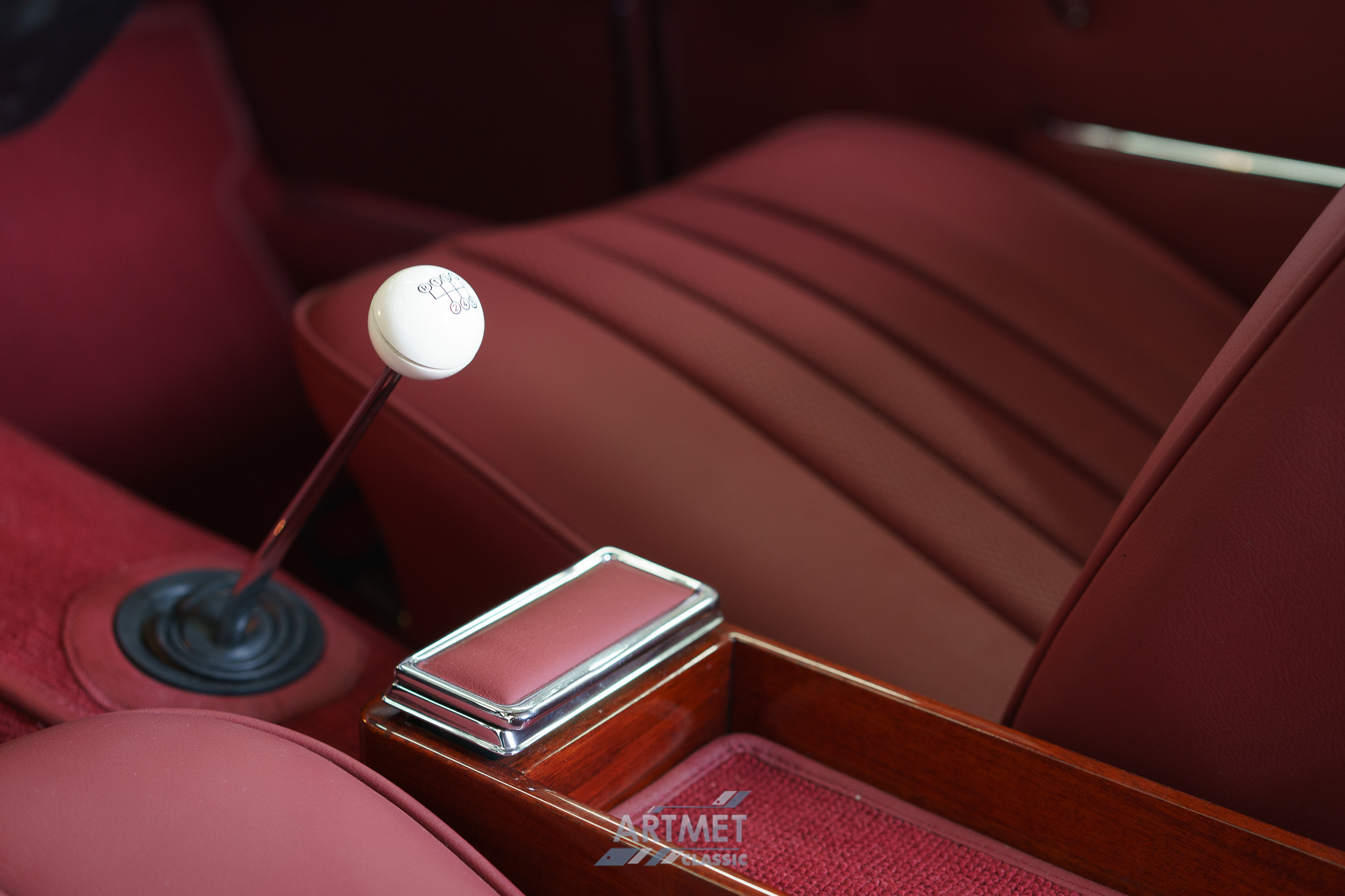 Mercedes-Benz 280 SL W113