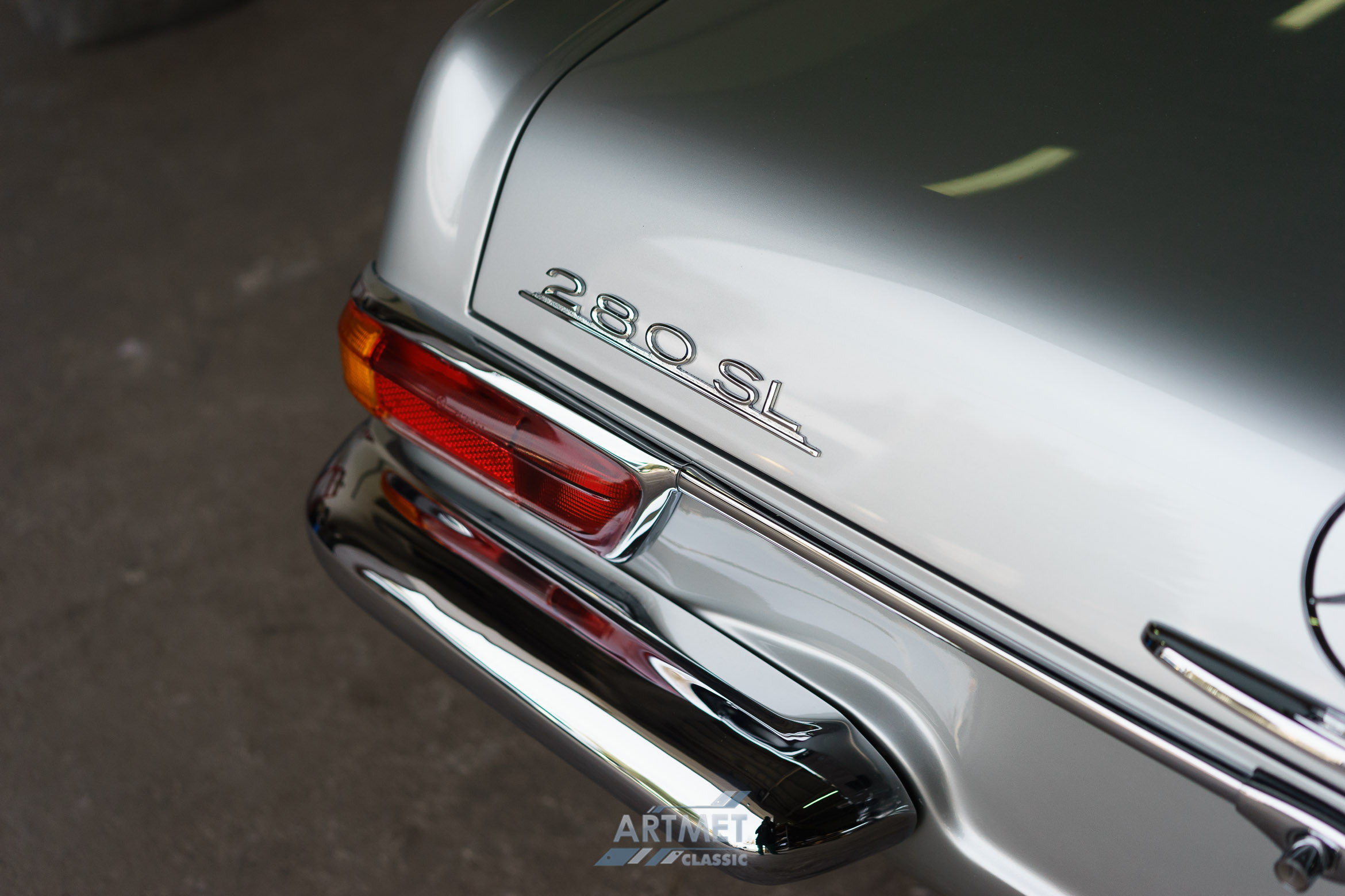 Mercedes-Benz 280 SL W113