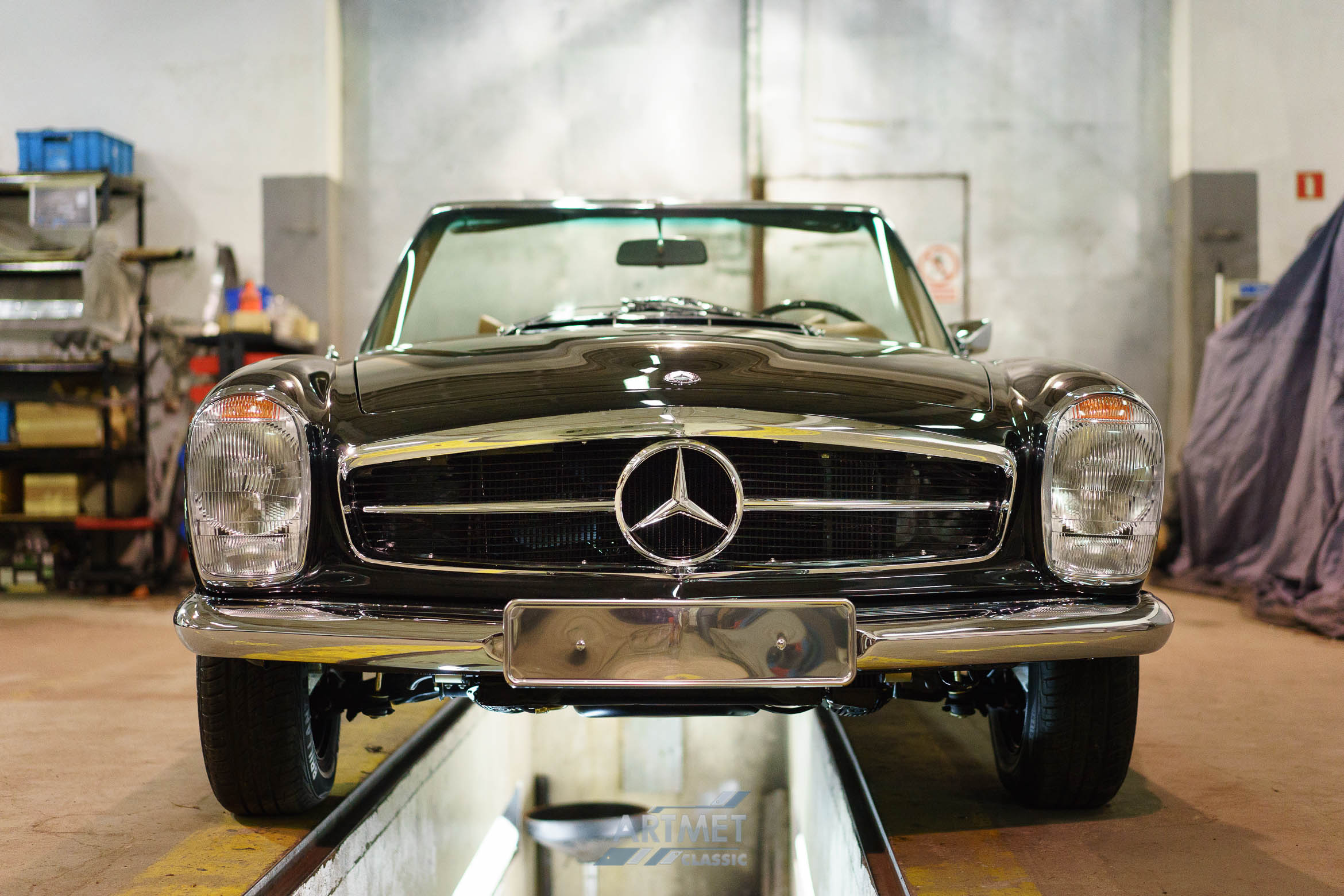 Mercedes-Benz 280 SL W113